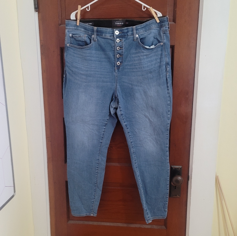 Torrid Sky High Skinny Jeans 20R